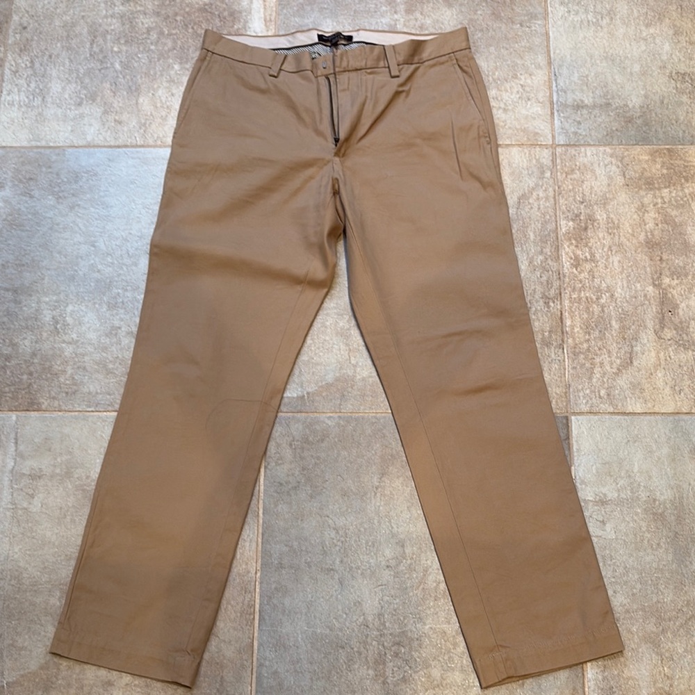 Banana Republic Tan Chinos Classic Cotton Twill - 31W/30L